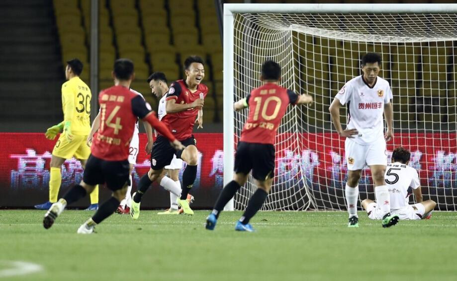 26, 锡安复出鹈鹕终结快船连胜  